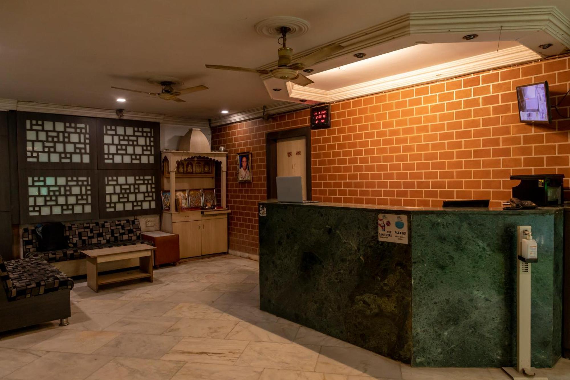 Adarsh Palace Hotel Bhopal Exterior foto